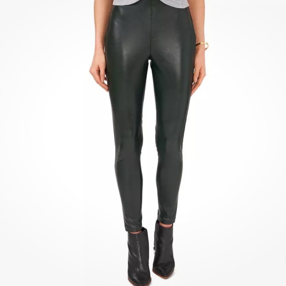 Vince Camuto NWT size small faux-leather mid-rise pull on “willow” black pants